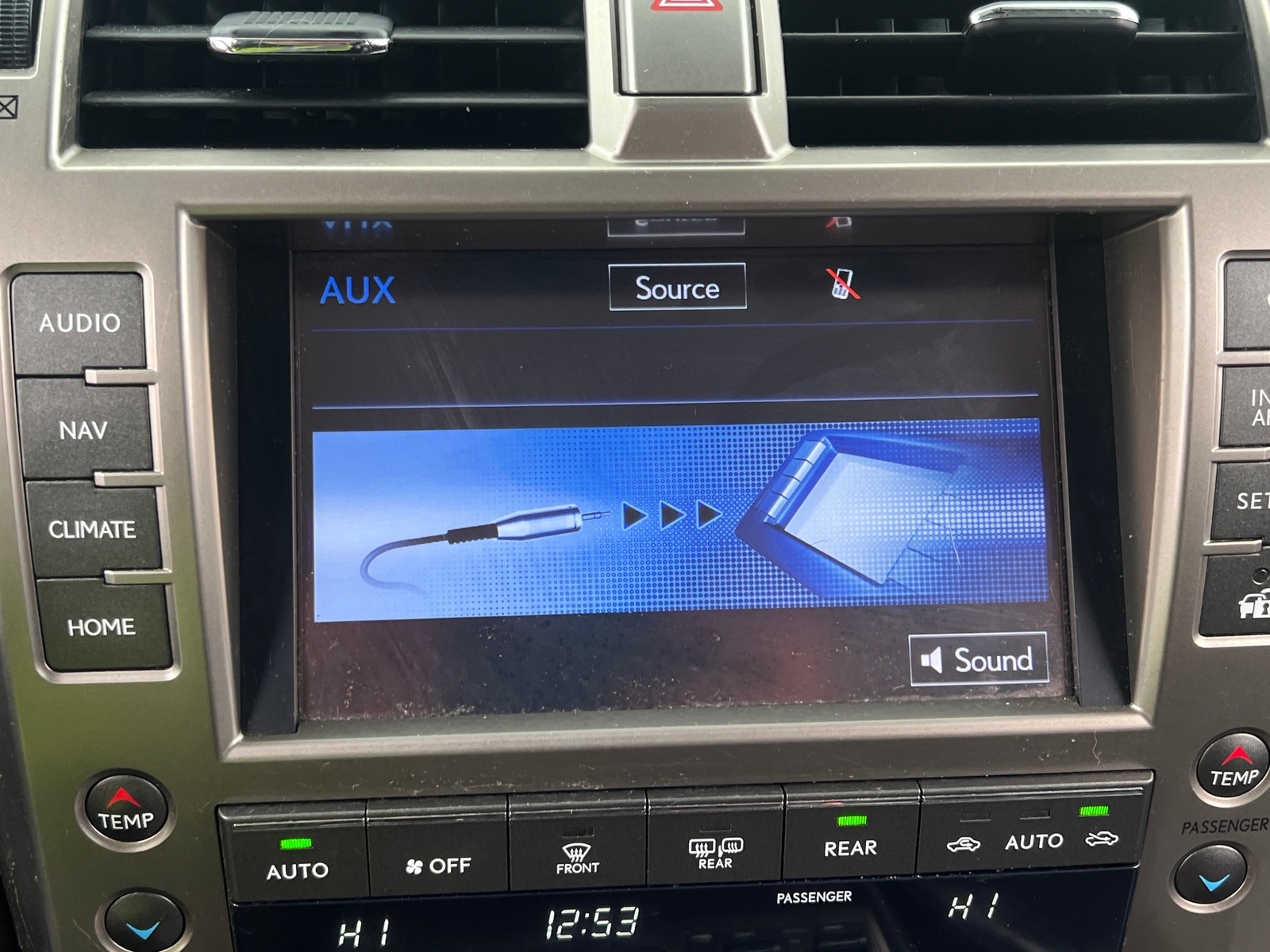 Thumbnail: 2014 Lexus GX - 3