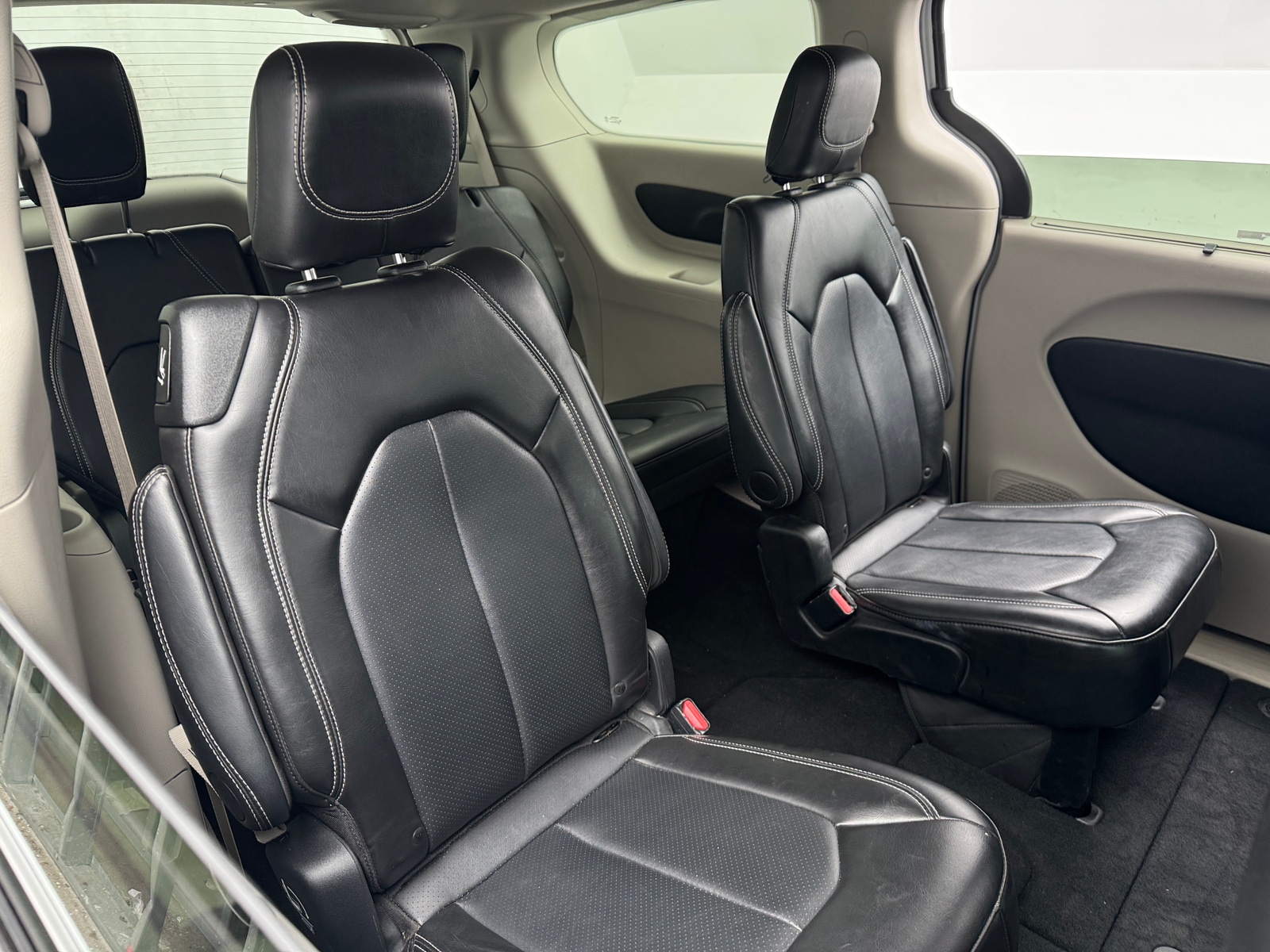 Thumbnail: 2024 Chrysler Pacifica - 5