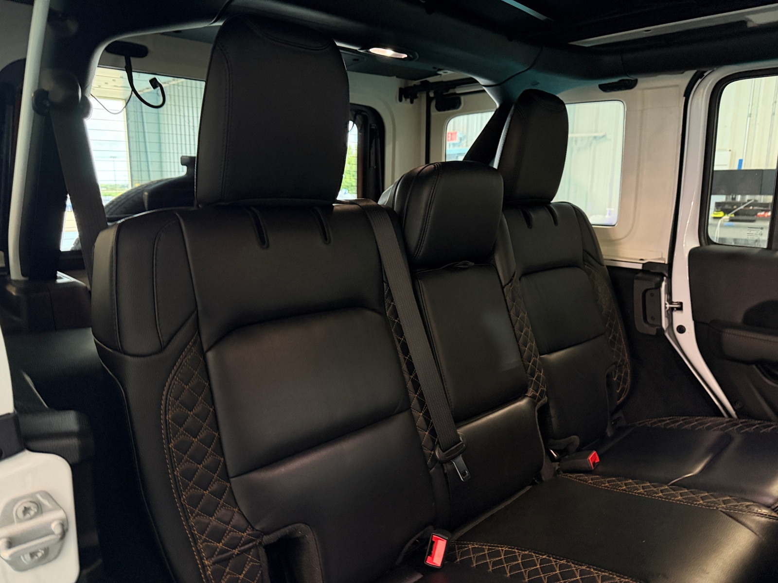 Thumbnail: 2021 Jeep Wrangler - 5