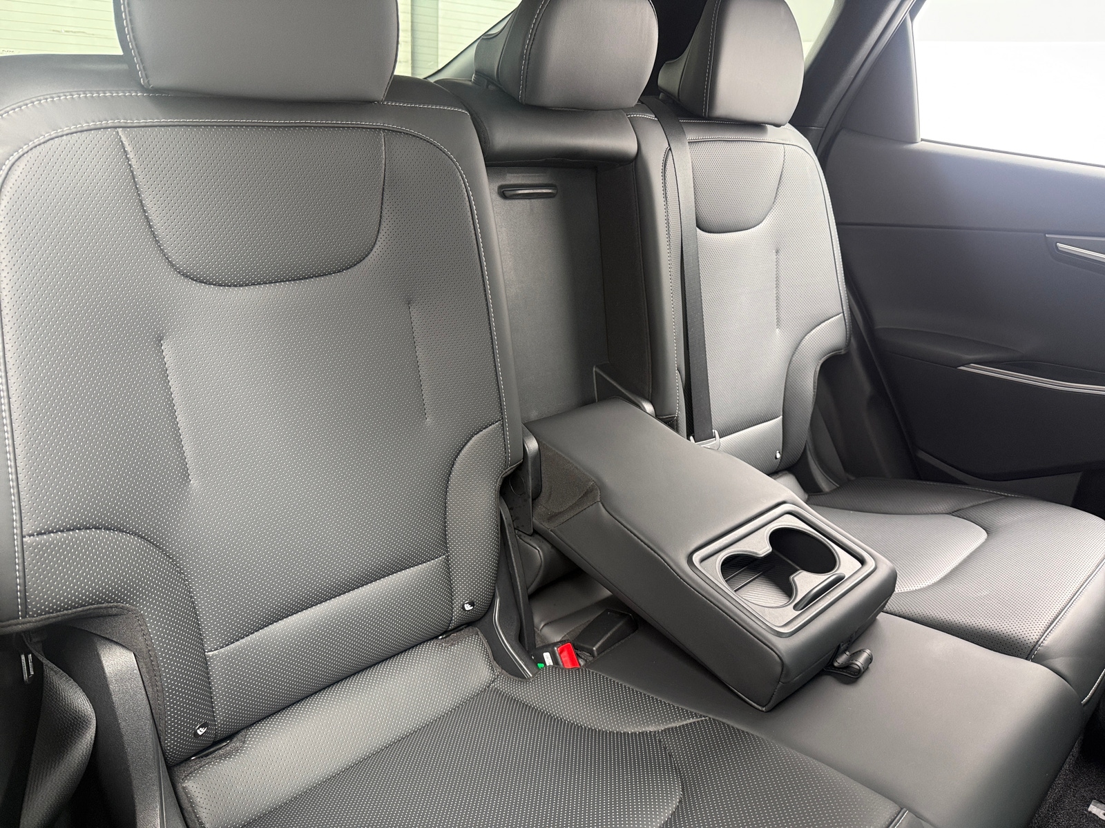 Thumbnail: 2023 Kia EV6 - 5