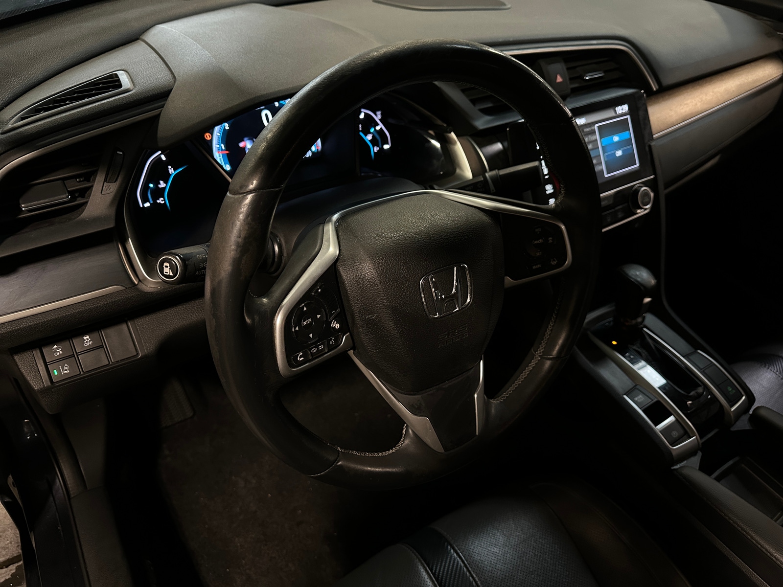 Thumbnail: 2016 Honda Civic - 4