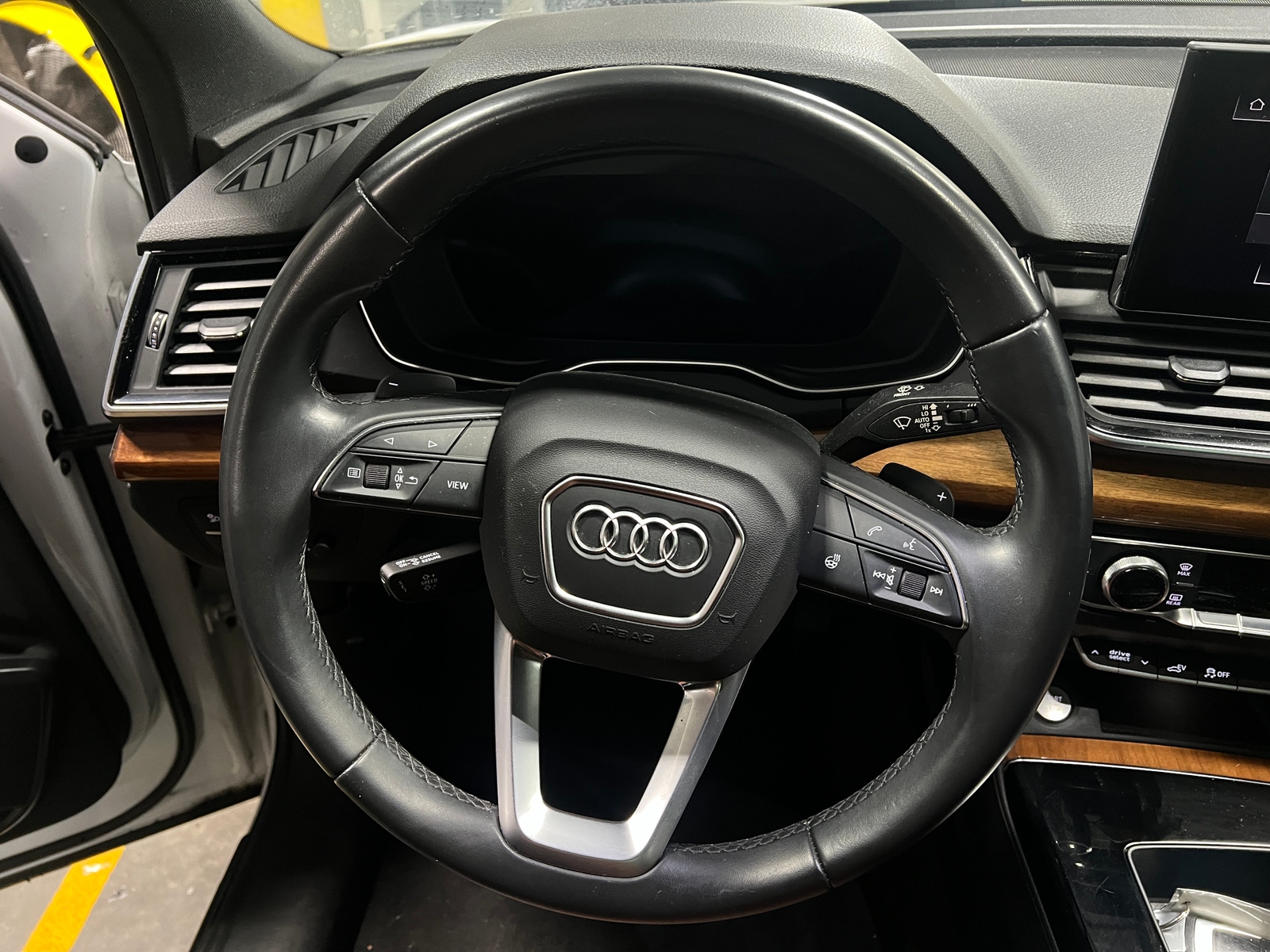 Thumbnail: 2021 Audi Q5 - 5