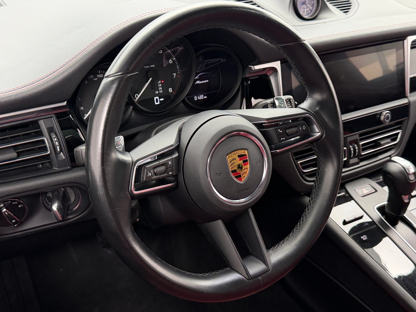 Thumbnail: 2022 Porsche Macan - 4