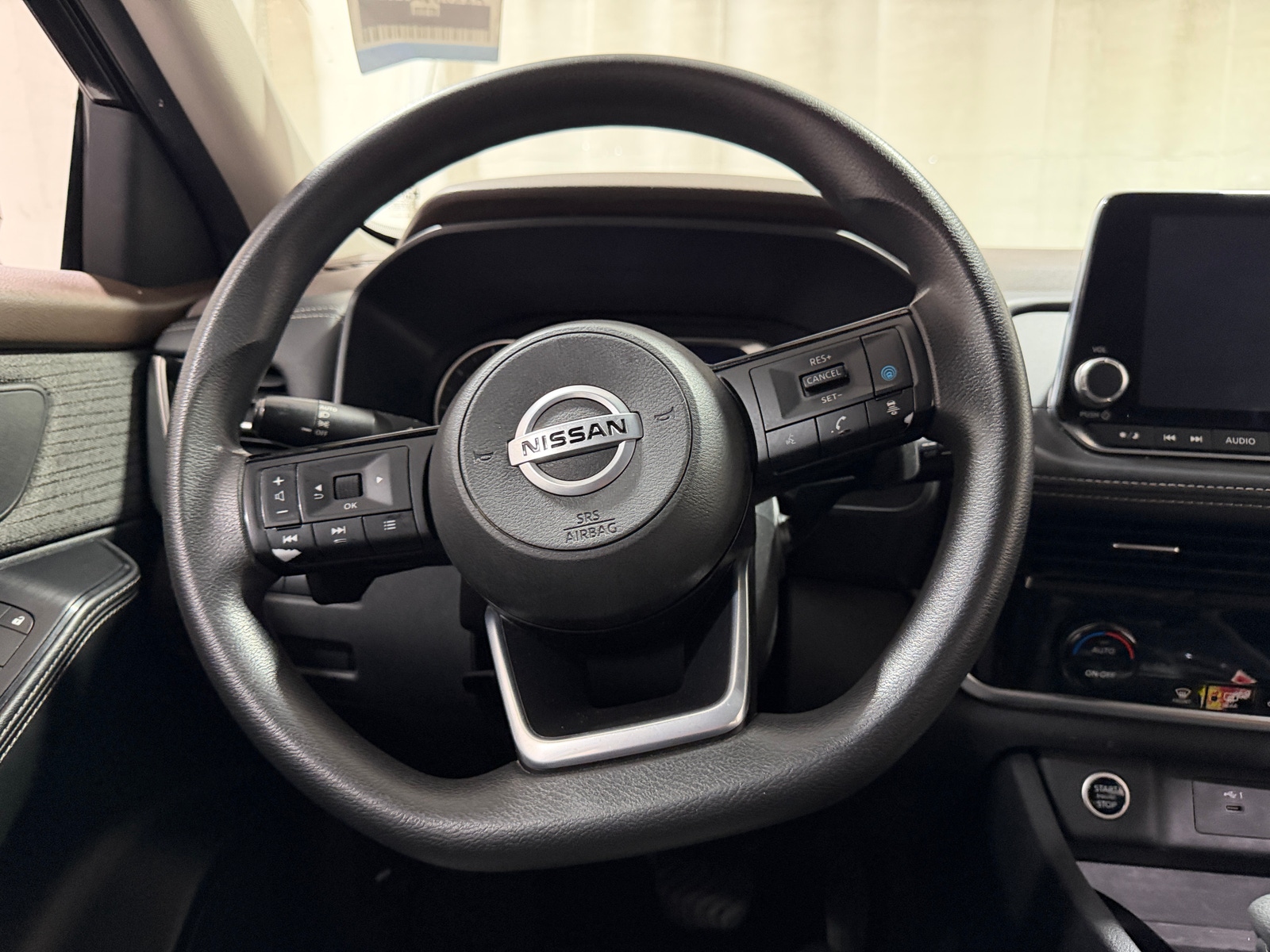 Thumbnail: 2021 Nissan Rogue - 5
