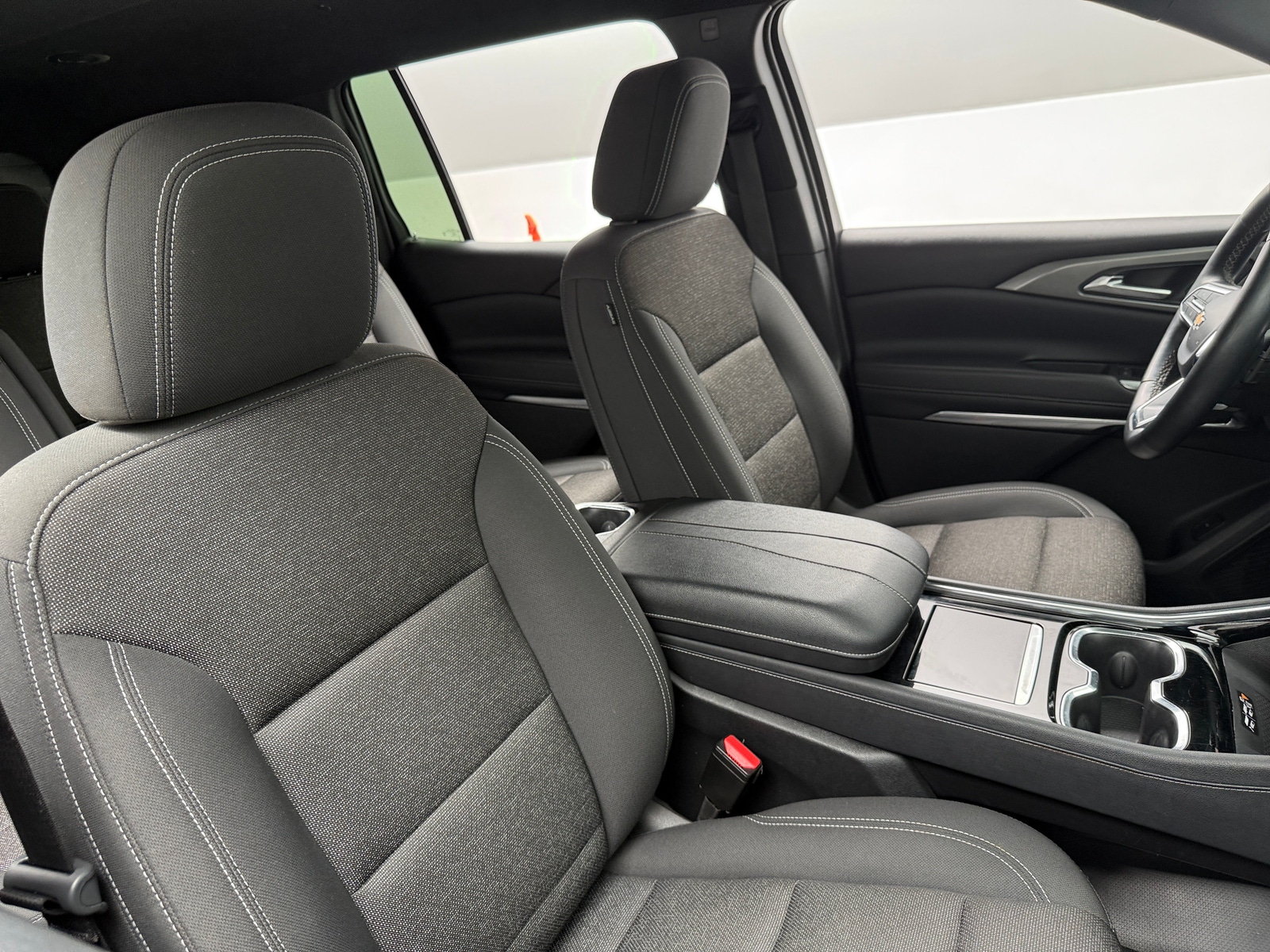 Thumbnail: 2024 Chevrolet Traverse - 2