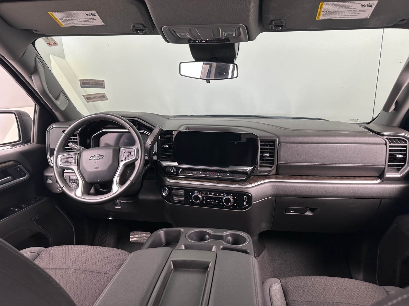 Thumbnail: 2026 Chevrolet Silverado 1500 - 3