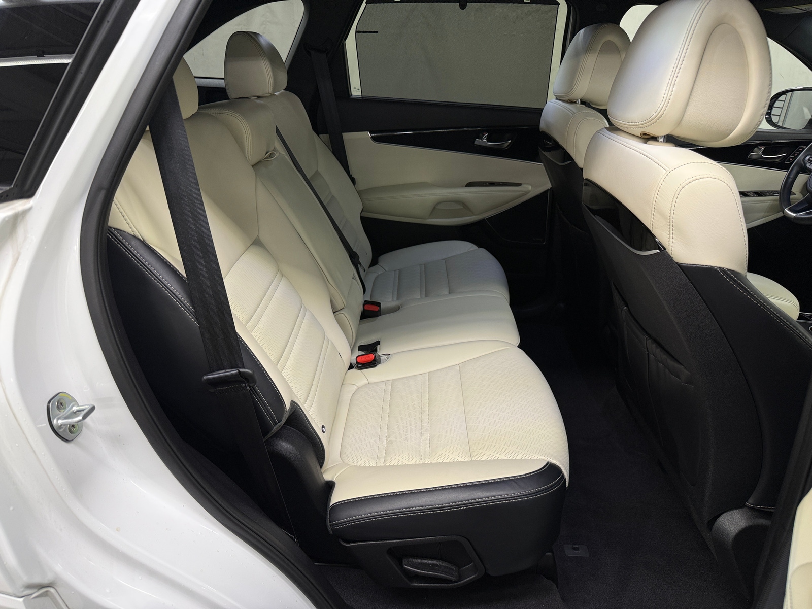 Thumbnail: 2016 Kia Sorento - 5