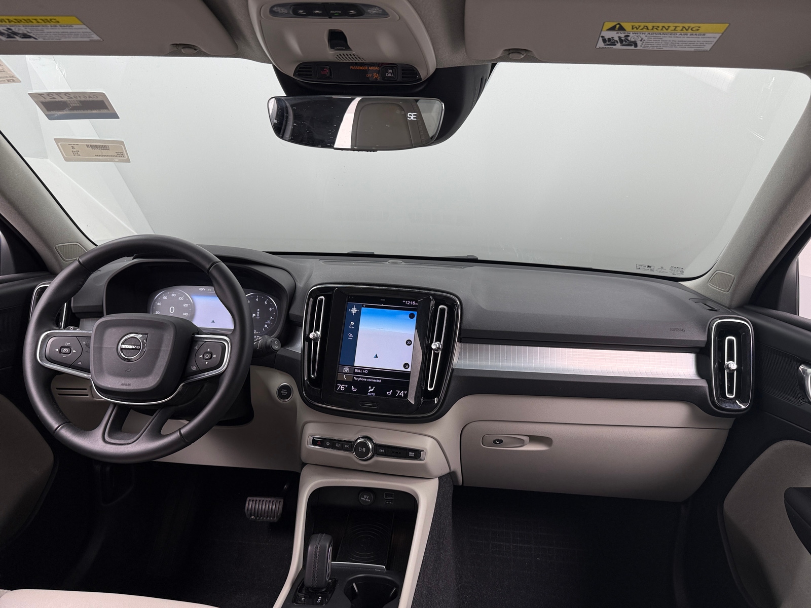 Thumbnail: 2019 Volvo XC40 - 2