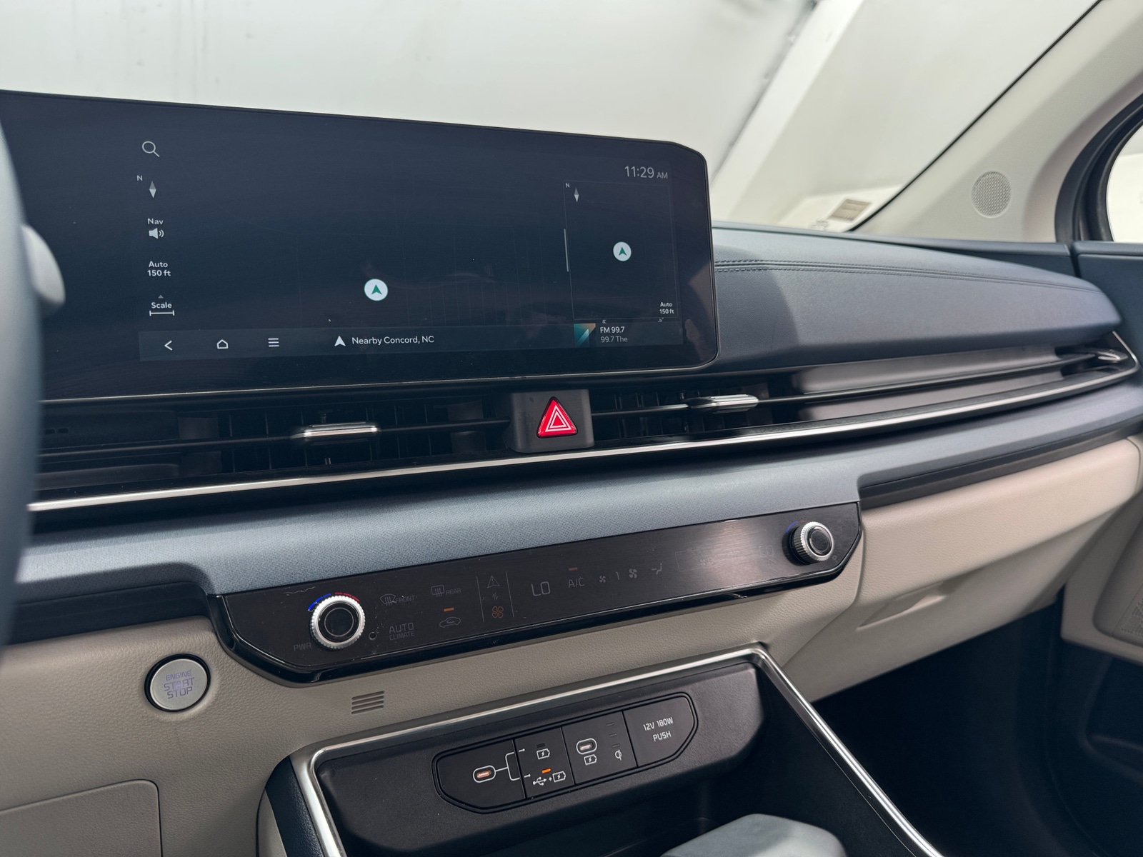 Thumbnail: 2025 Kia Carnival - 3