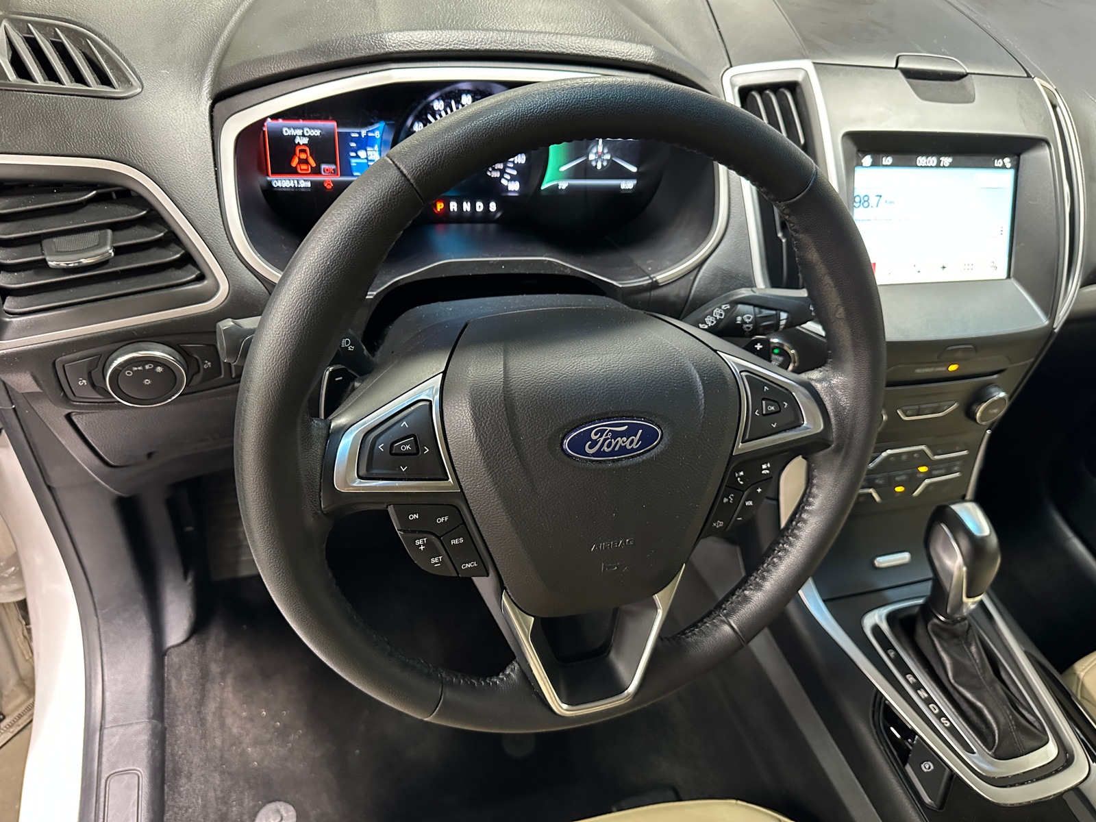 Thumbnail: 2018 Ford Edge - 4