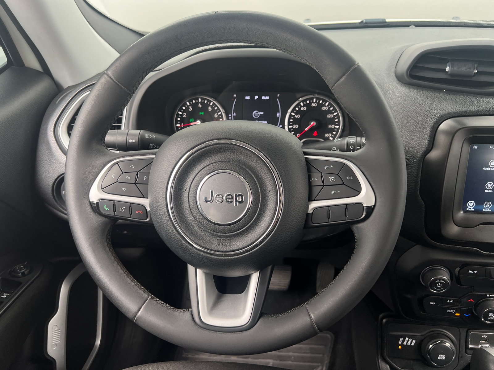 Thumbnail: 2018 Jeep Renegade - 5