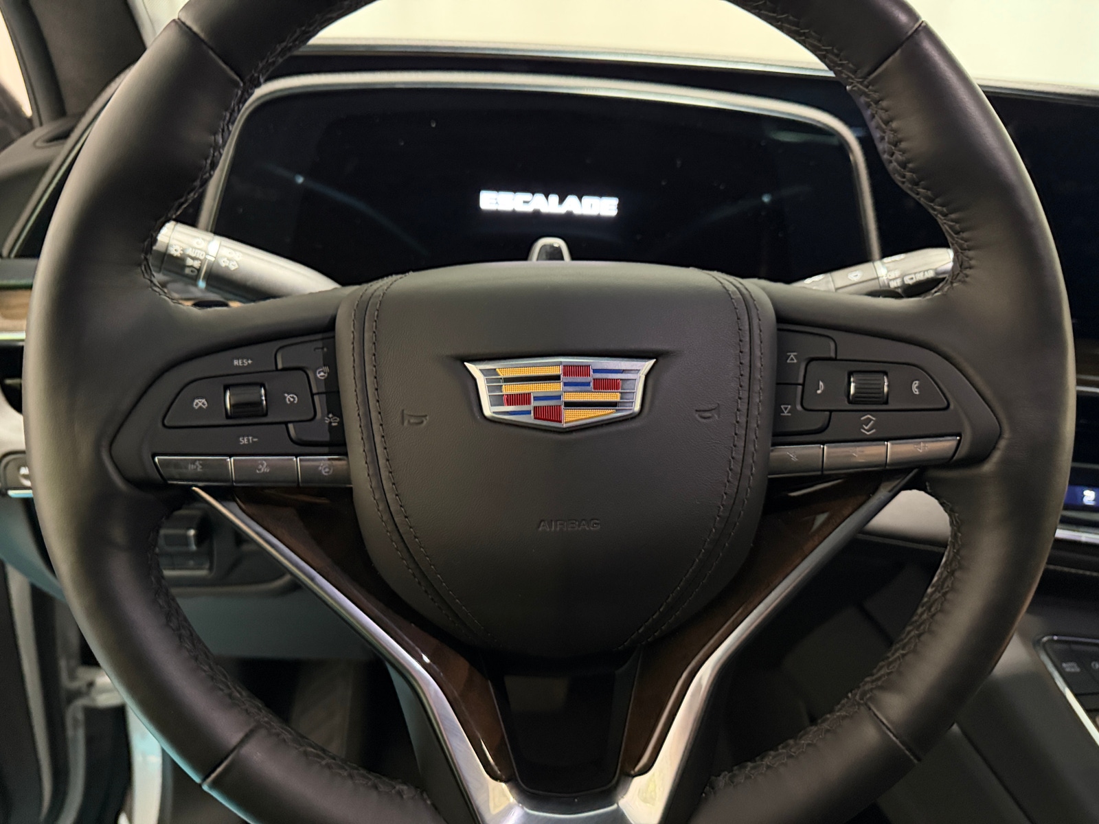 Thumbnail: 2024 Cadillac Escalade - 4