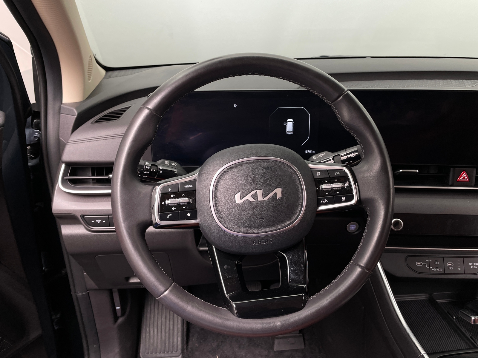 Thumbnail: 2025 Kia Carnival - 4