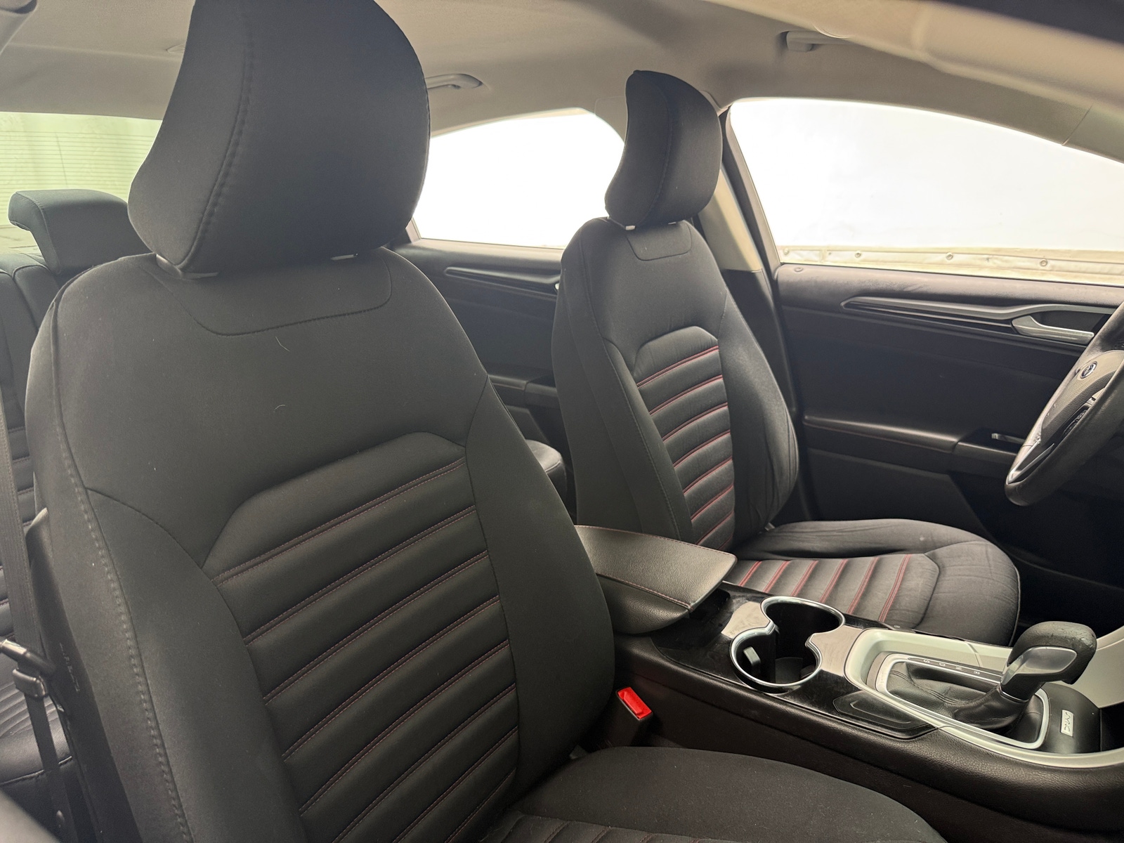 Thumbnail: 2016 Ford Fusion - 2