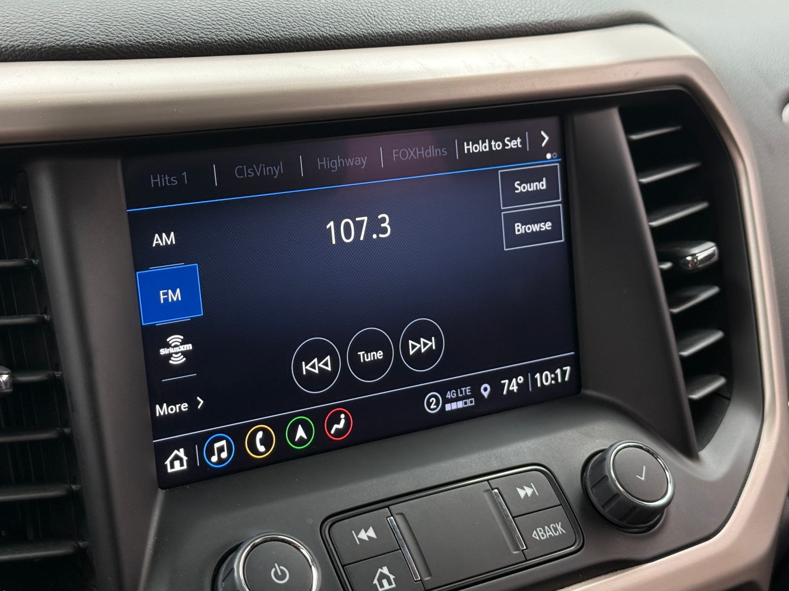 Thumbnail: 2023 GMC Acadia - 3