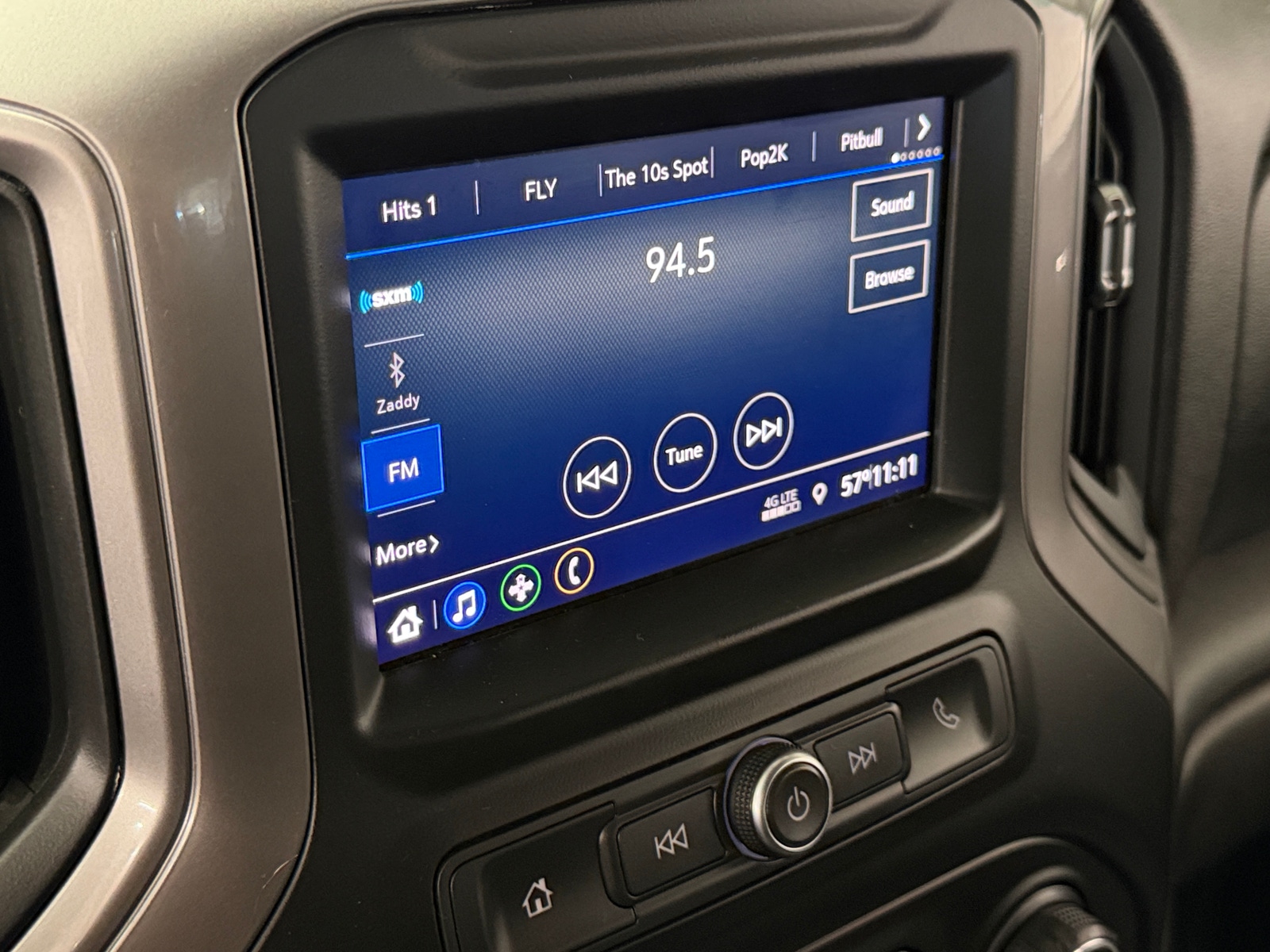 Thumbnail: 2020 Chevrolet Silverado 1500 - 4