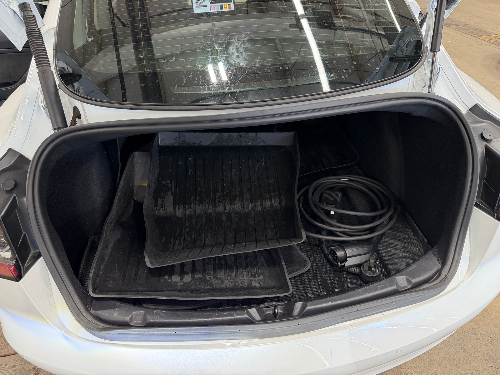 Thumbnail: 2022 Tesla Model 3 - 6