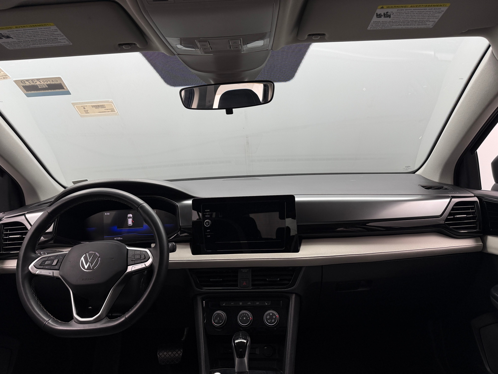 Thumbnail: 2025 Volkswagen Taos - 3