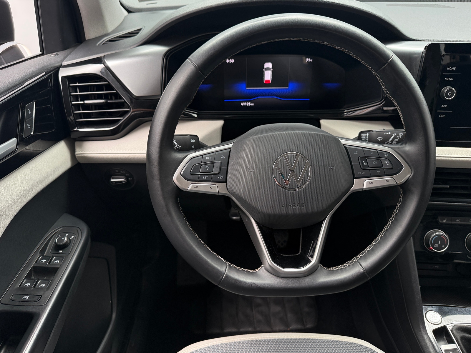 Thumbnail: 2025 Volkswagen Taos - 5