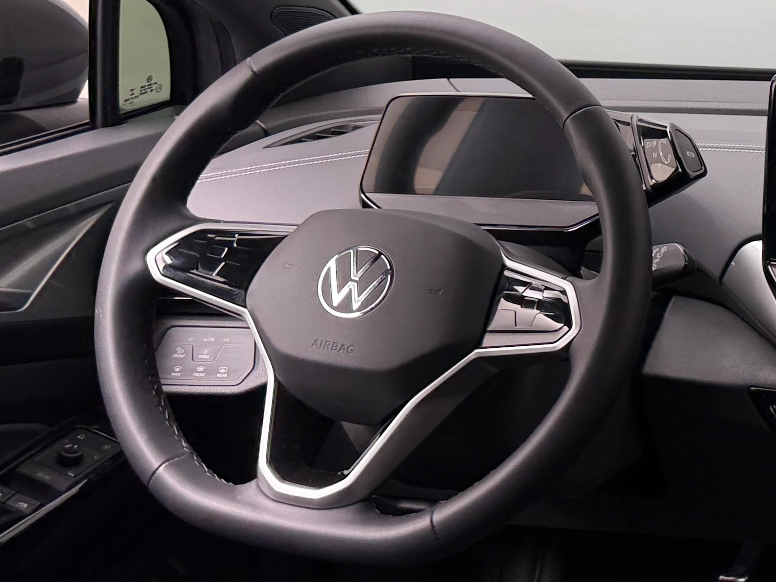 Thumbnail: 2023 Volkswagen ID.4 - 4
