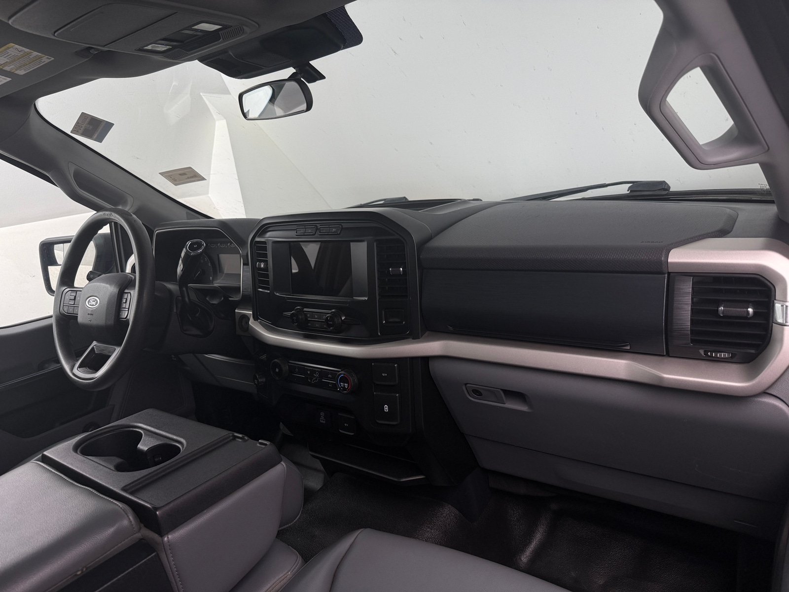 Thumbnail: 2021 Ford Econoline - 3