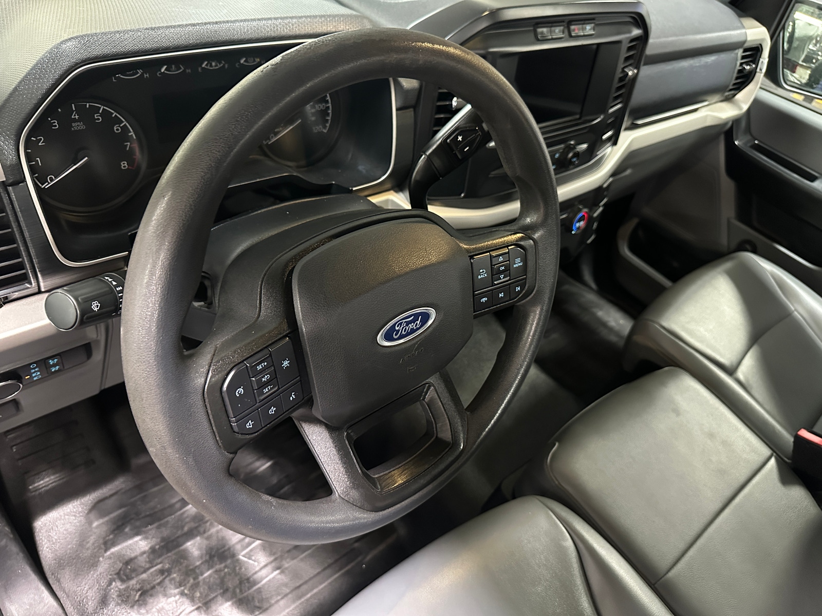 Thumbnail: 2021 Ford Econoline - 5