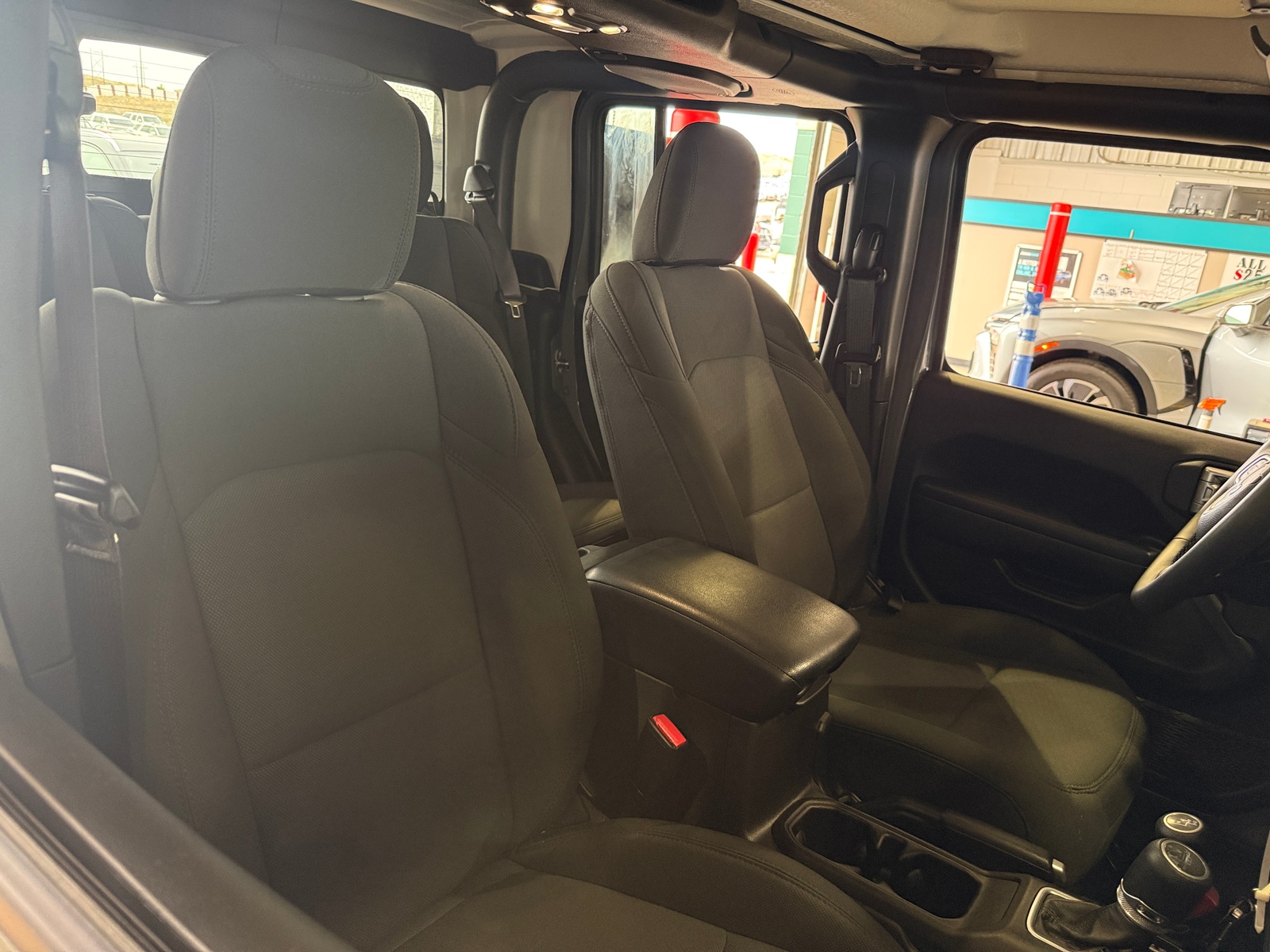 Thumbnail: 2023 Jeep Gladiator - 2