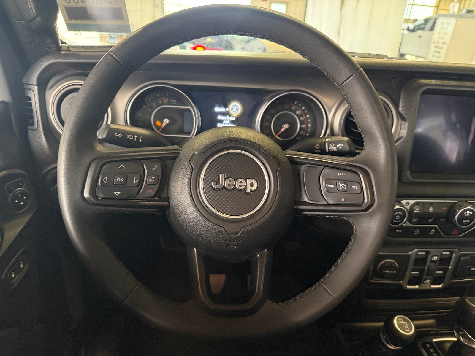 Thumbnail: 2023 Jeep Gladiator - 5