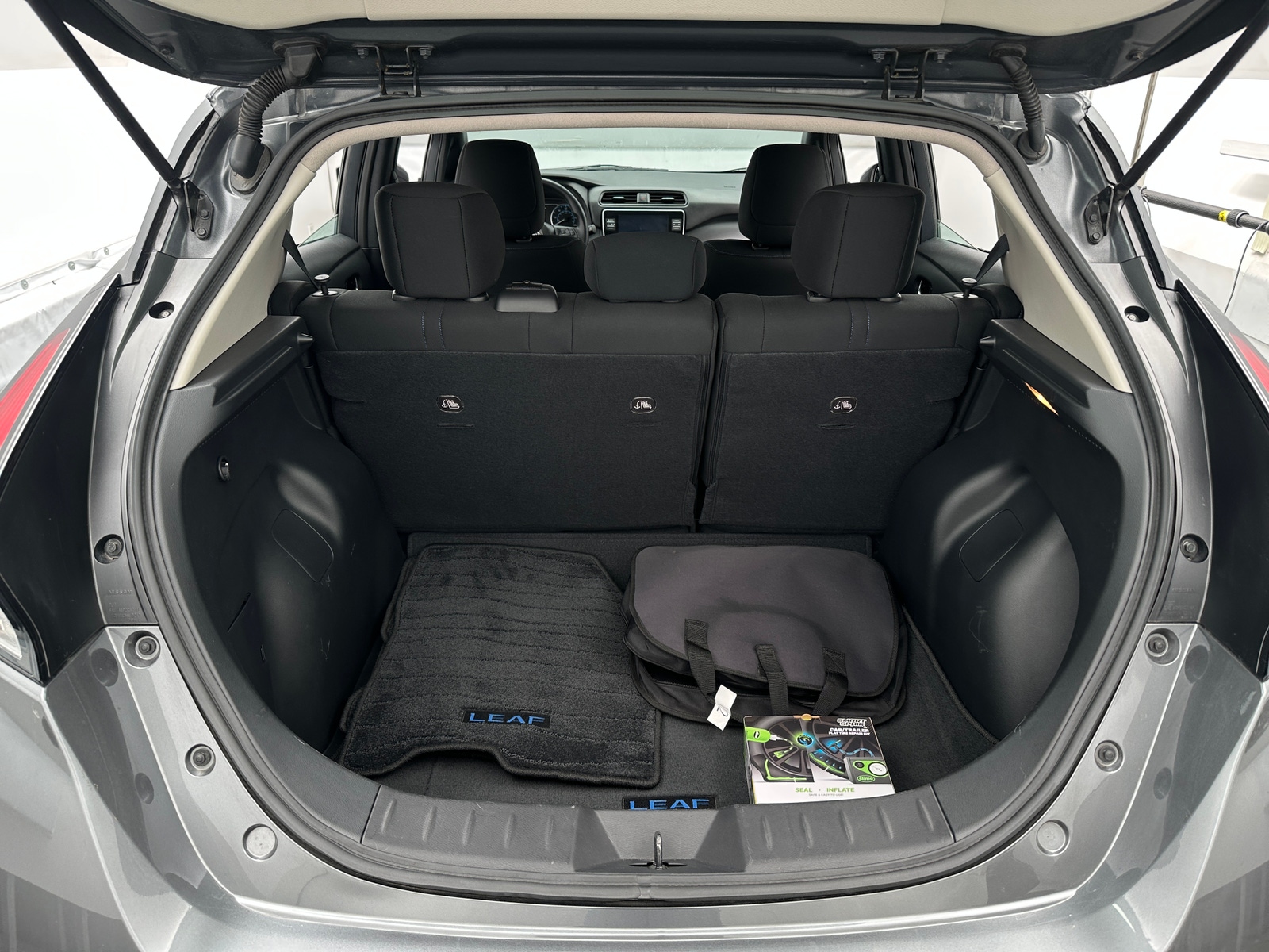 Thumbnail: 2025 Nissan Leaf - 7