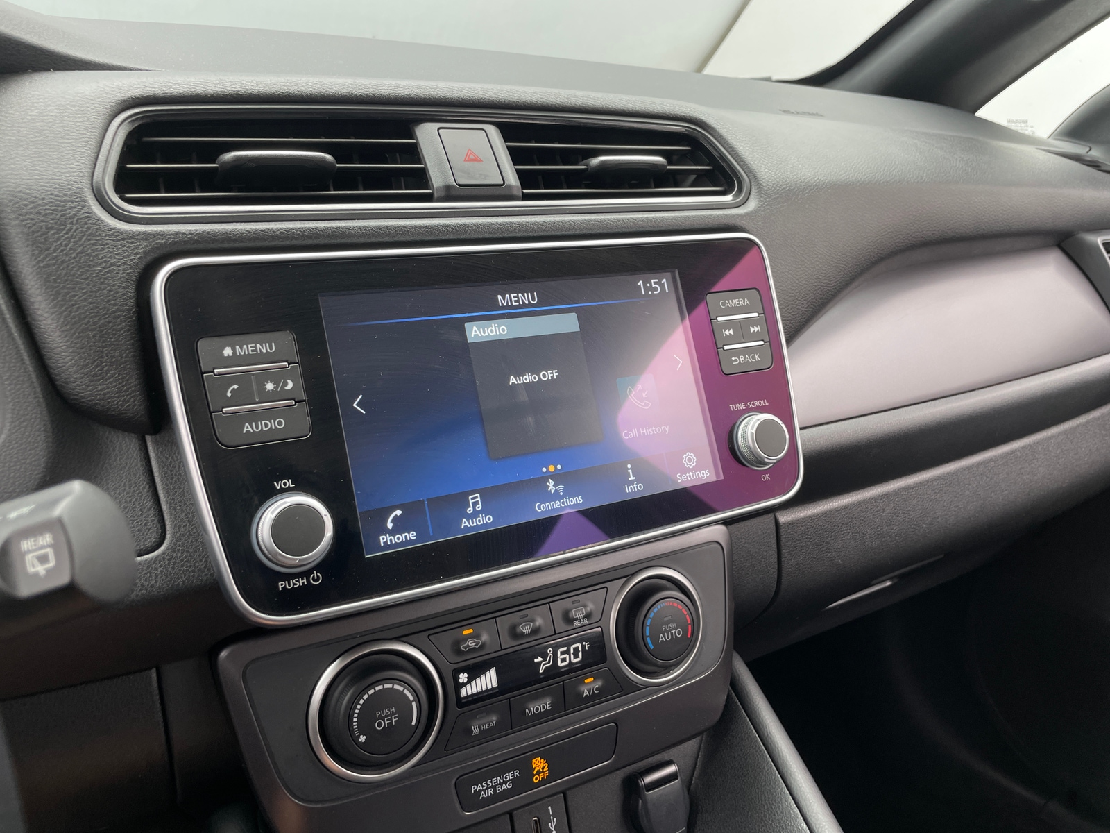 Thumbnail: 2025 Nissan Leaf - 4