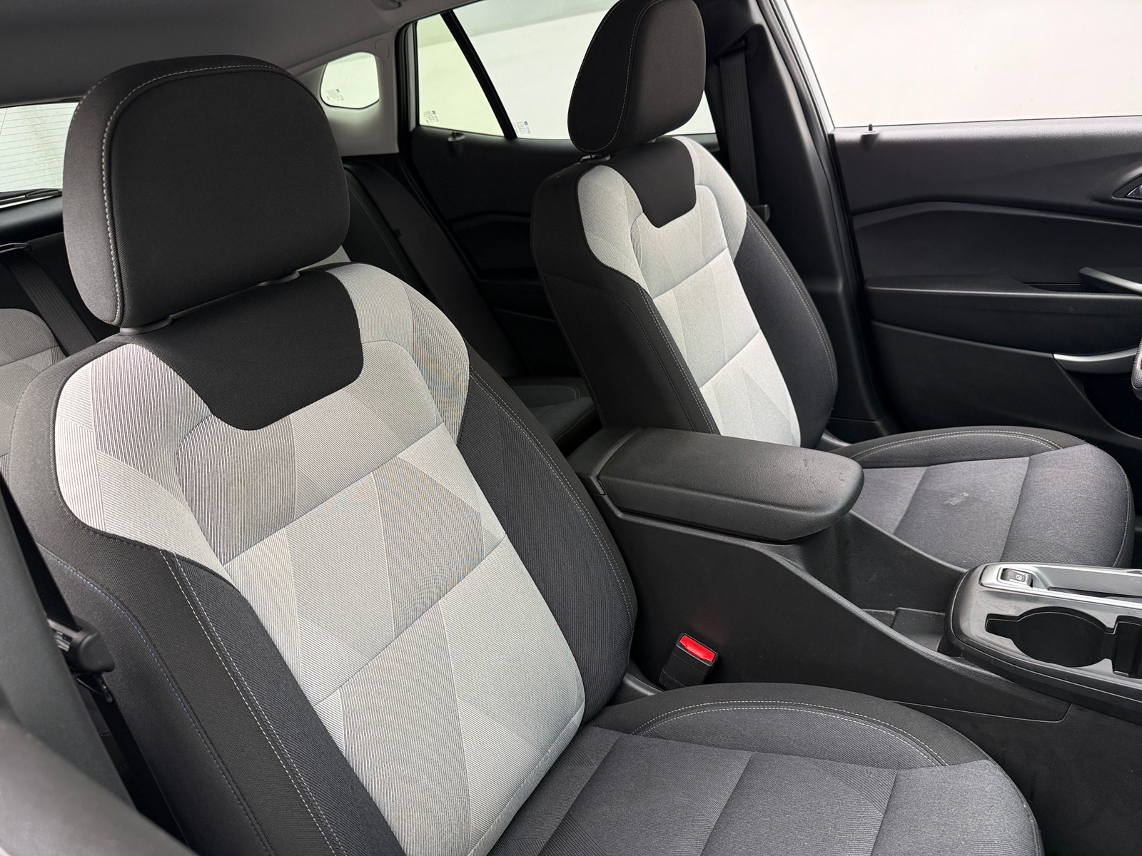Thumbnail: 2026 Chevrolet Trax - 2
