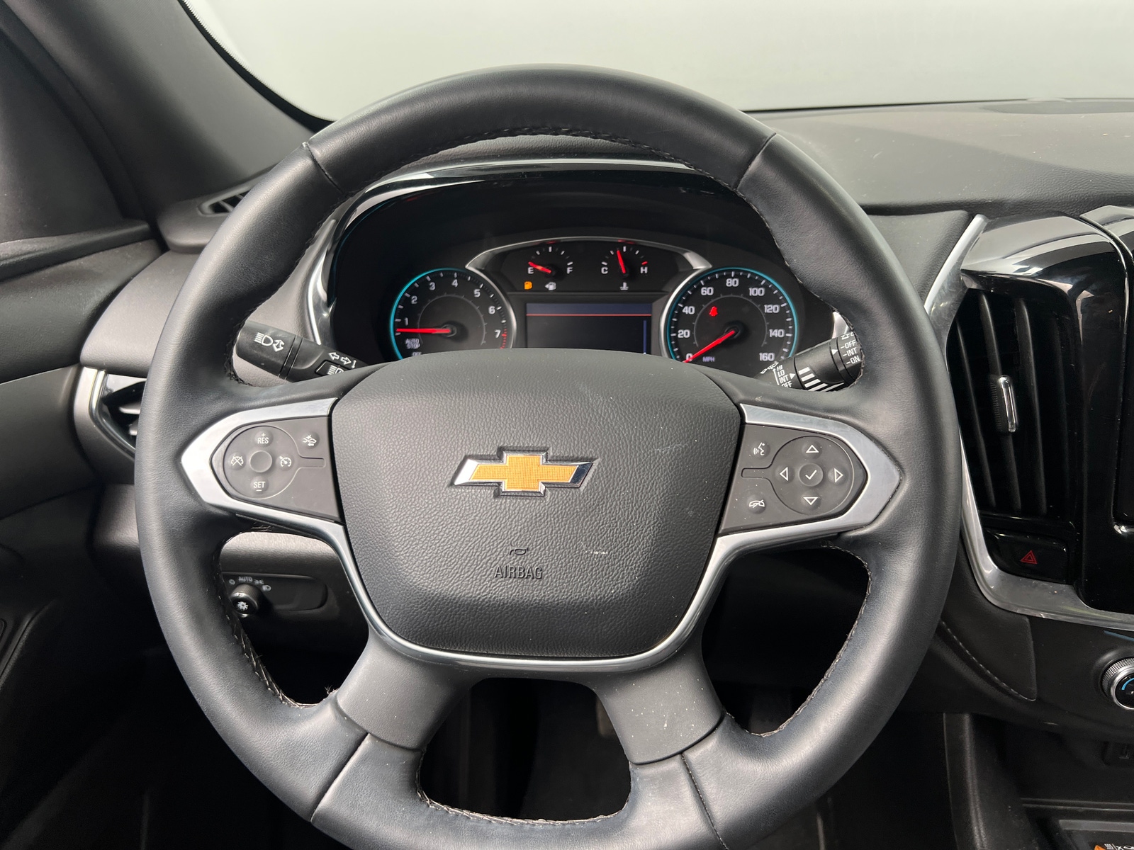Thumbnail: 2023 Chevrolet Traverse - 5