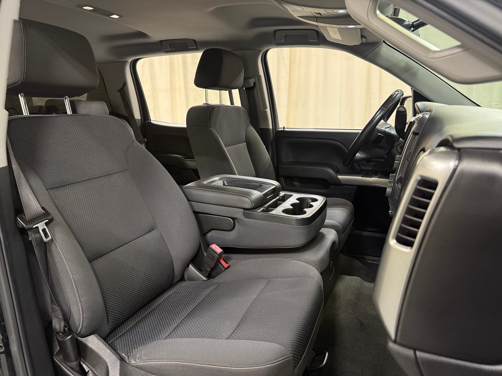 Thumbnail: 2018 Chevrolet Silverado 1500 - 2