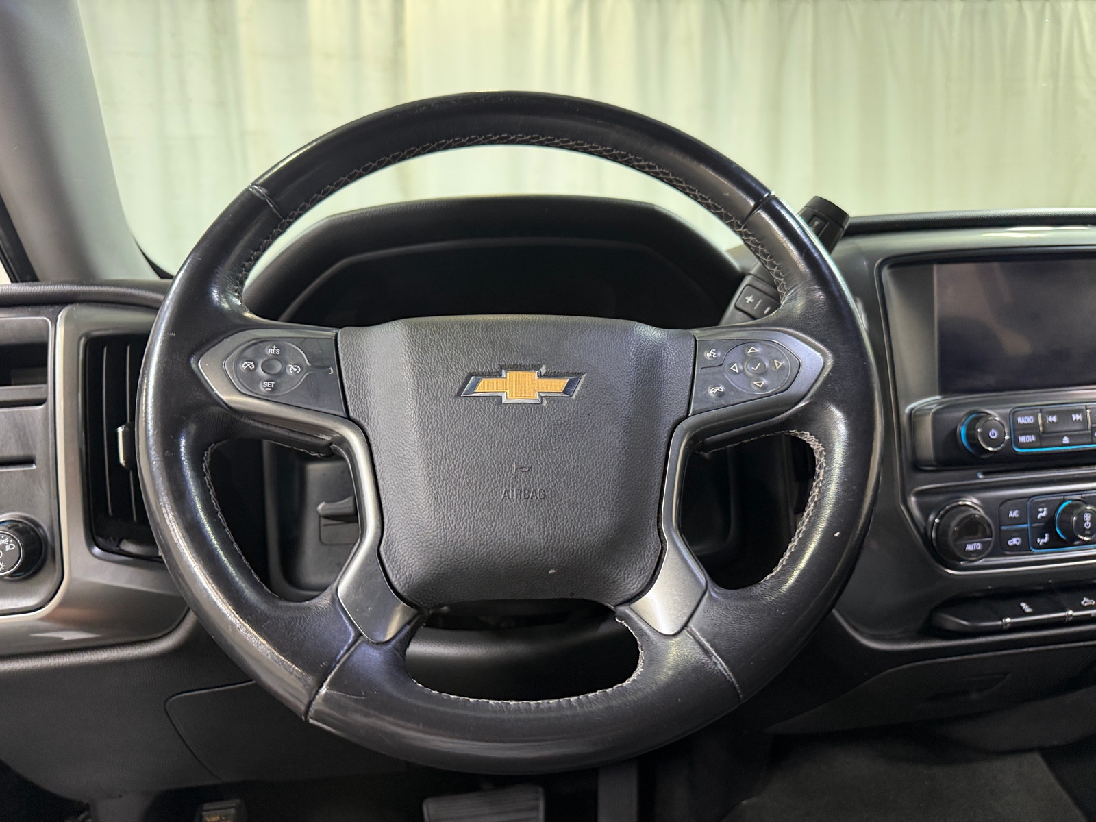 Thumbnail: 2018 Chevrolet Silverado 1500 - 5