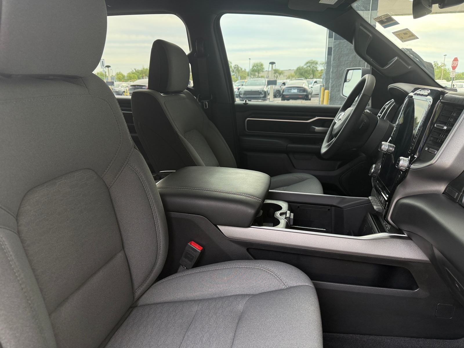 Thumbnail: 2025 RAM 1500 - 2