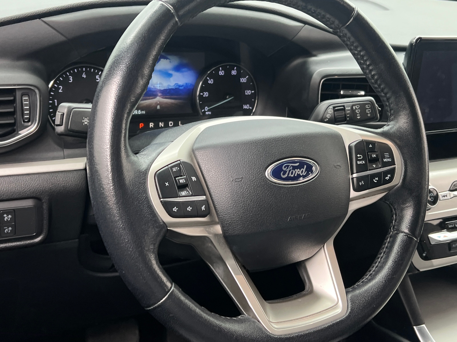 Thumbnail: 2021 Ford Explorer - 4