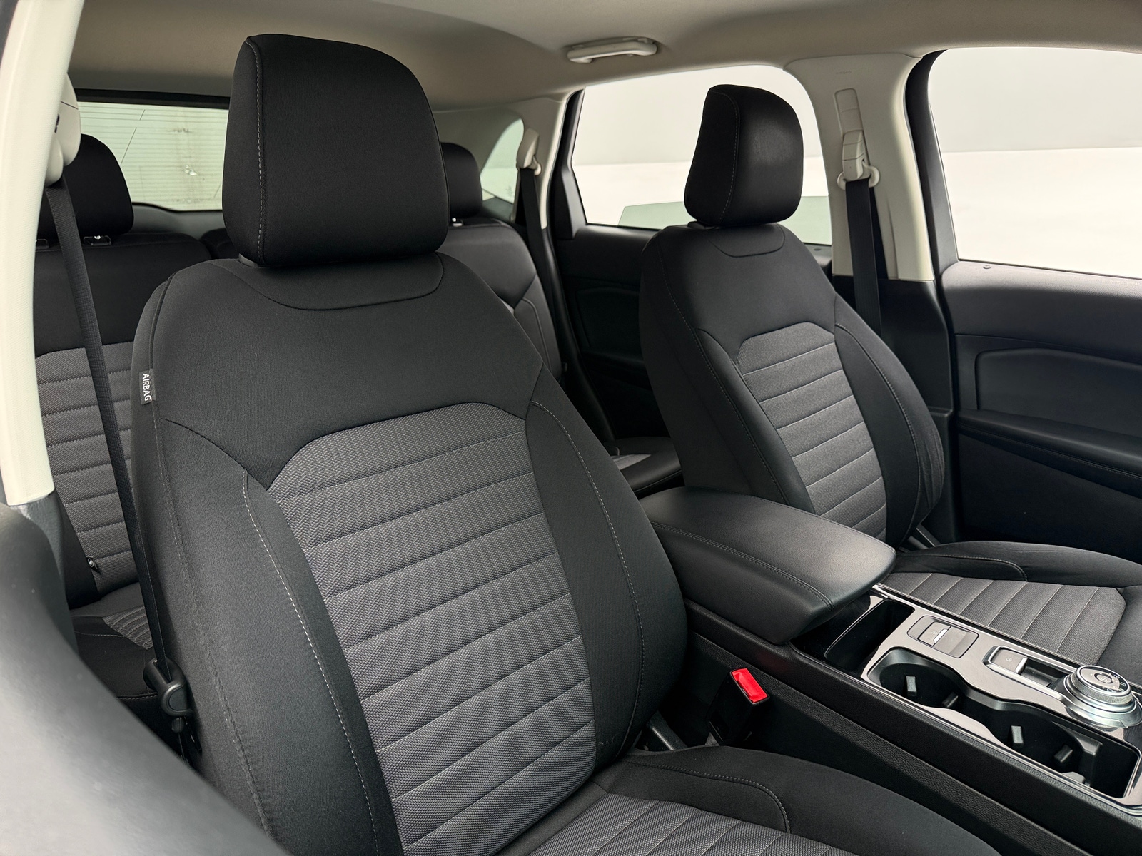 Thumbnail: 2020 Ford Edge - 2
