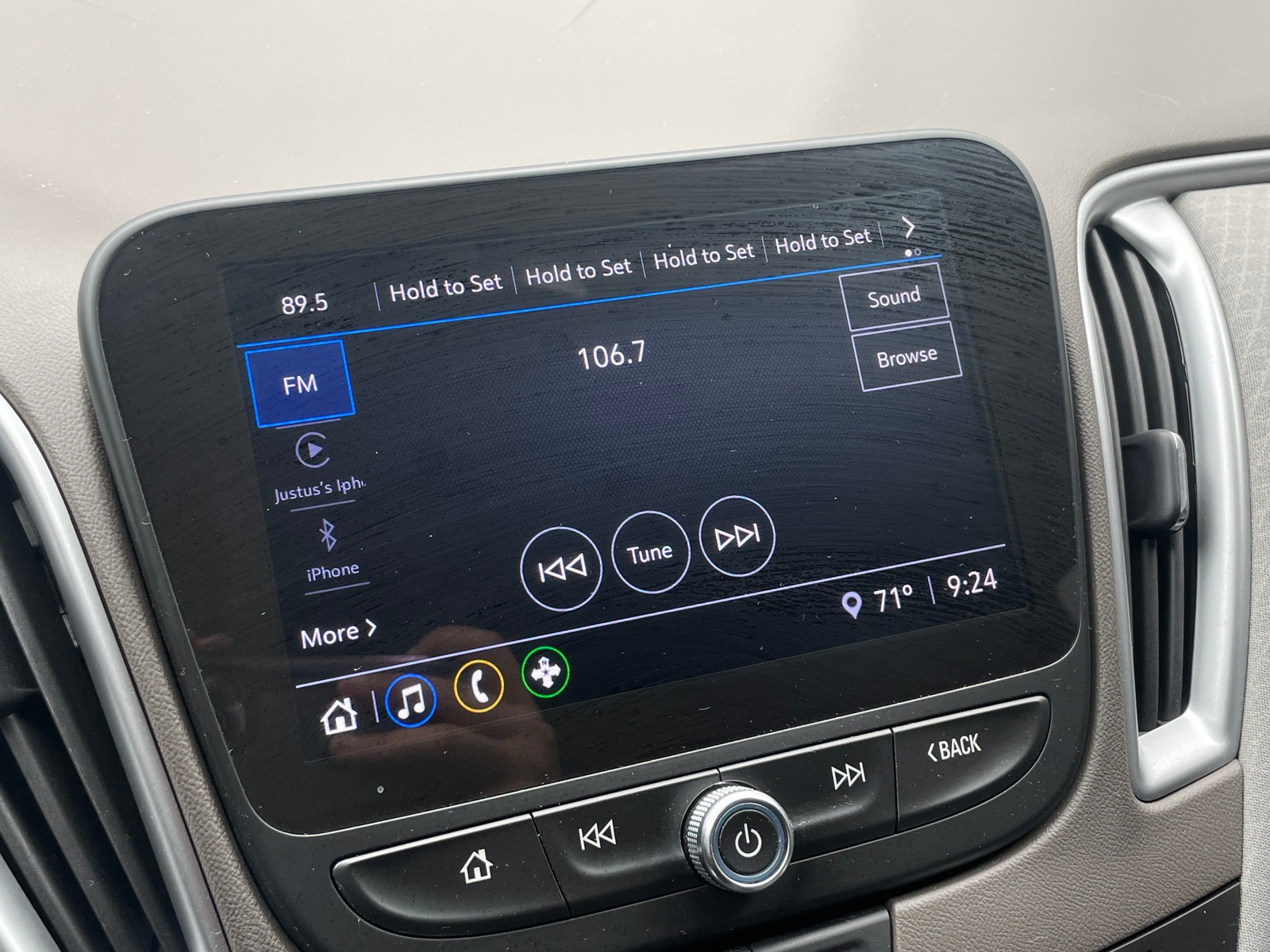 Thumbnail: 2024 Chevrolet Malibu - 4