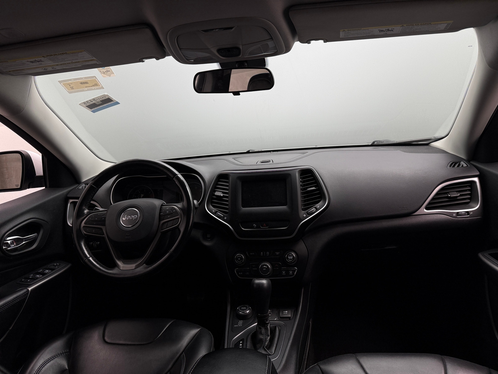 Thumbnail: 2020 Jeep Cherokee - 3