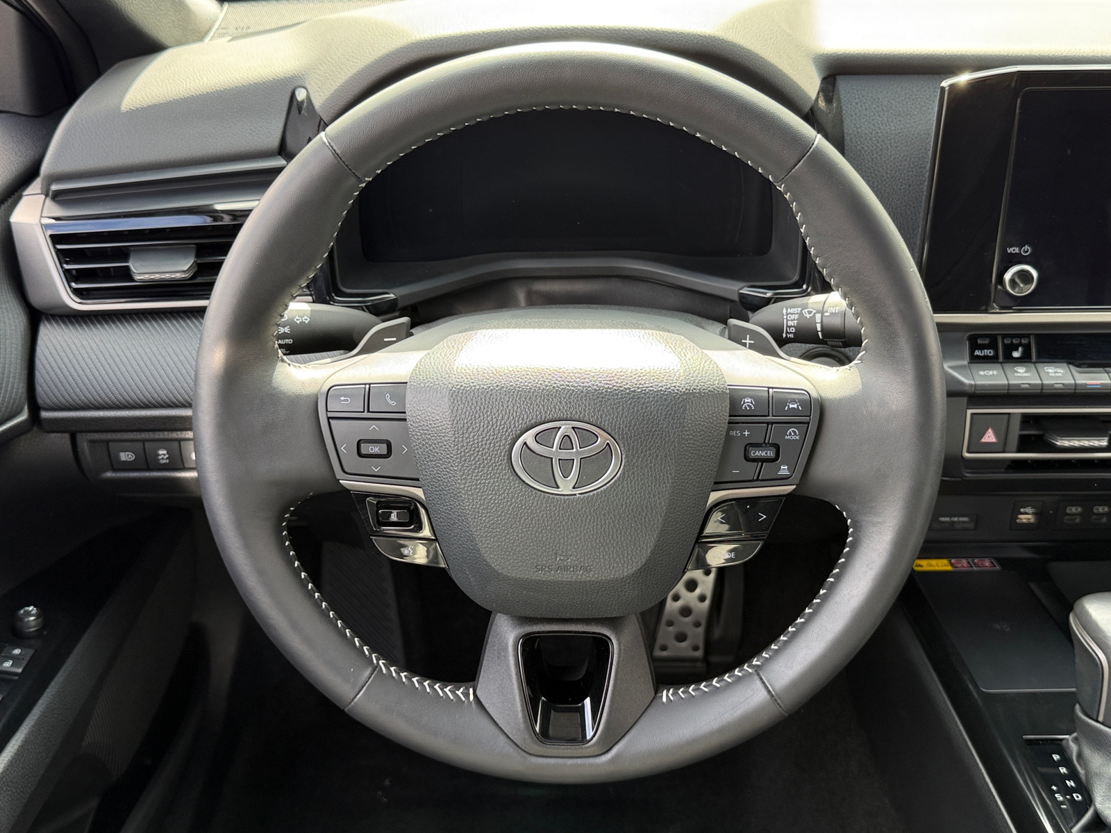 Thumbnail: 2025 Toyota Camry - 4