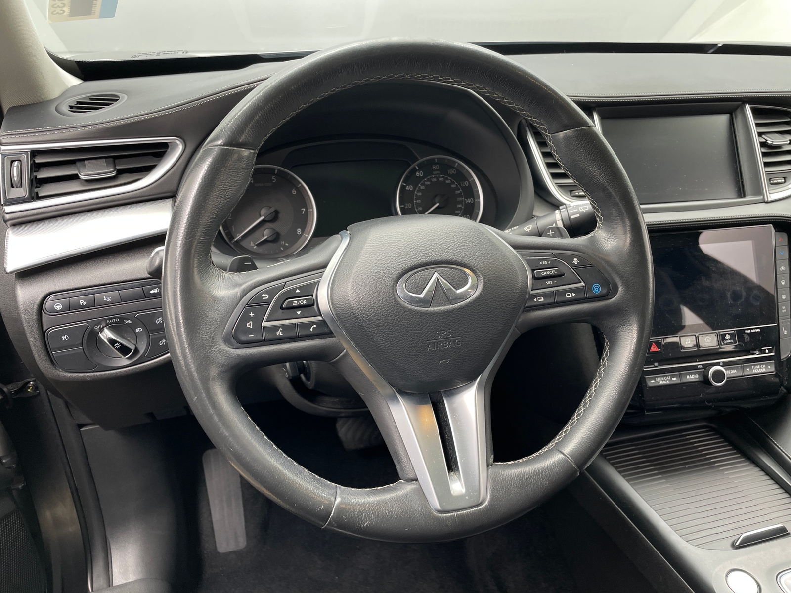 Thumbnail: 2019 INFINITI QX50 - 4