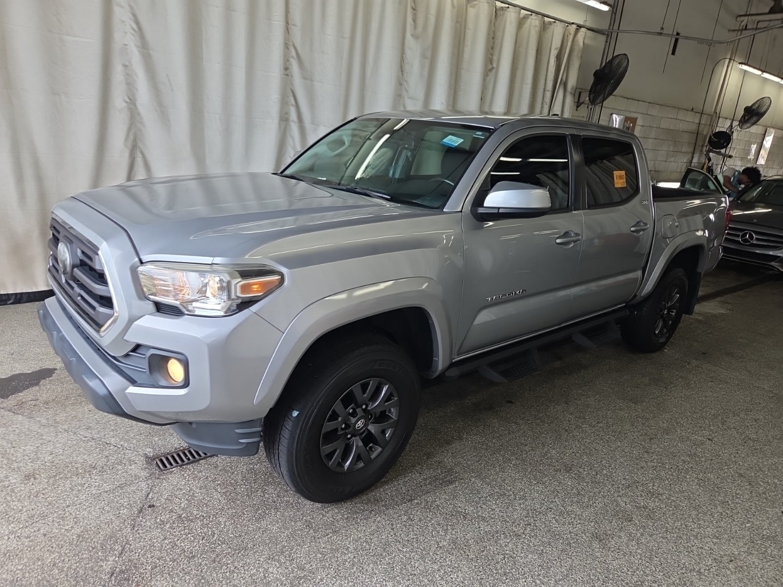 2019 Toyota Tacoma SR5 Double Cab 5' Bed V6 At