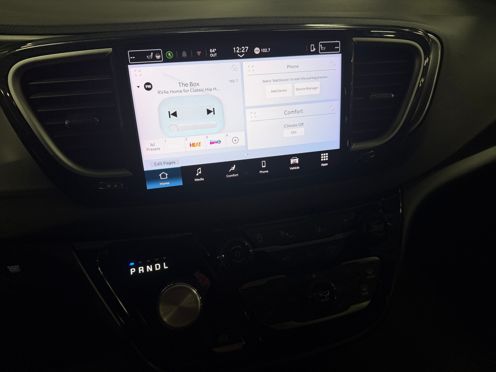 Thumbnail: 2025 Chrysler Pacifica - 3