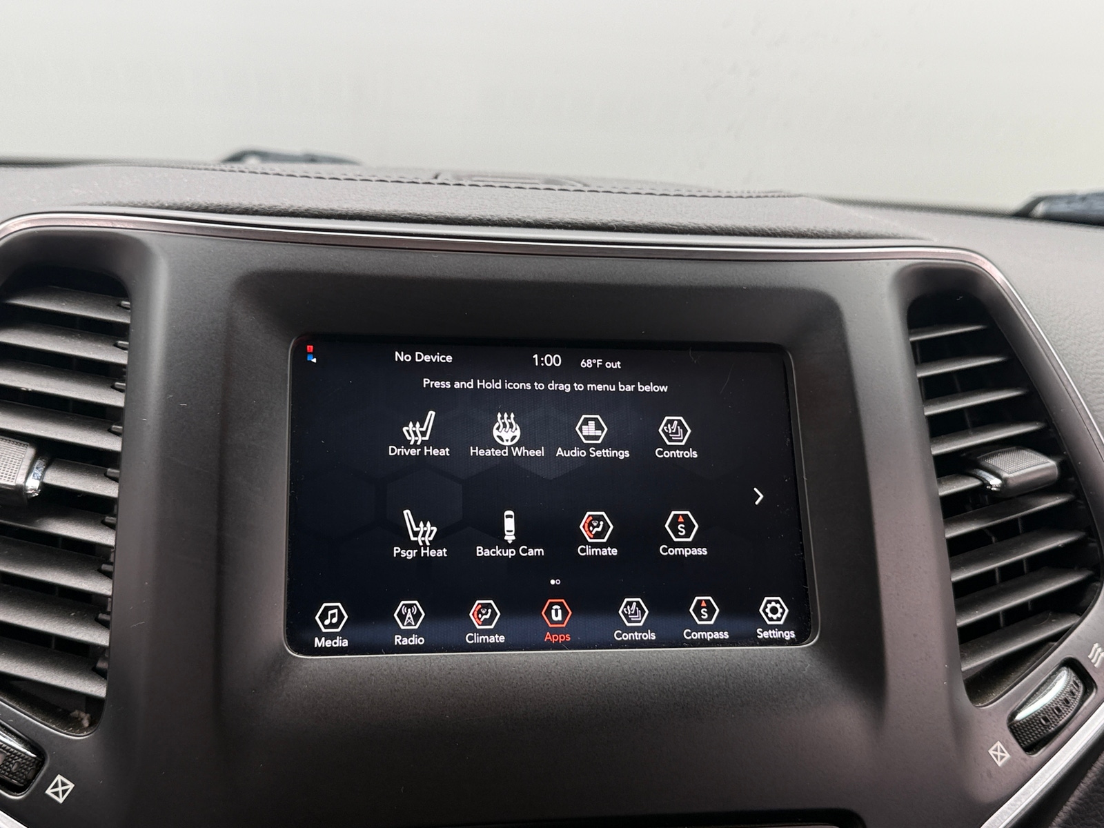 Thumbnail: 2019 Jeep Cherokee - 4