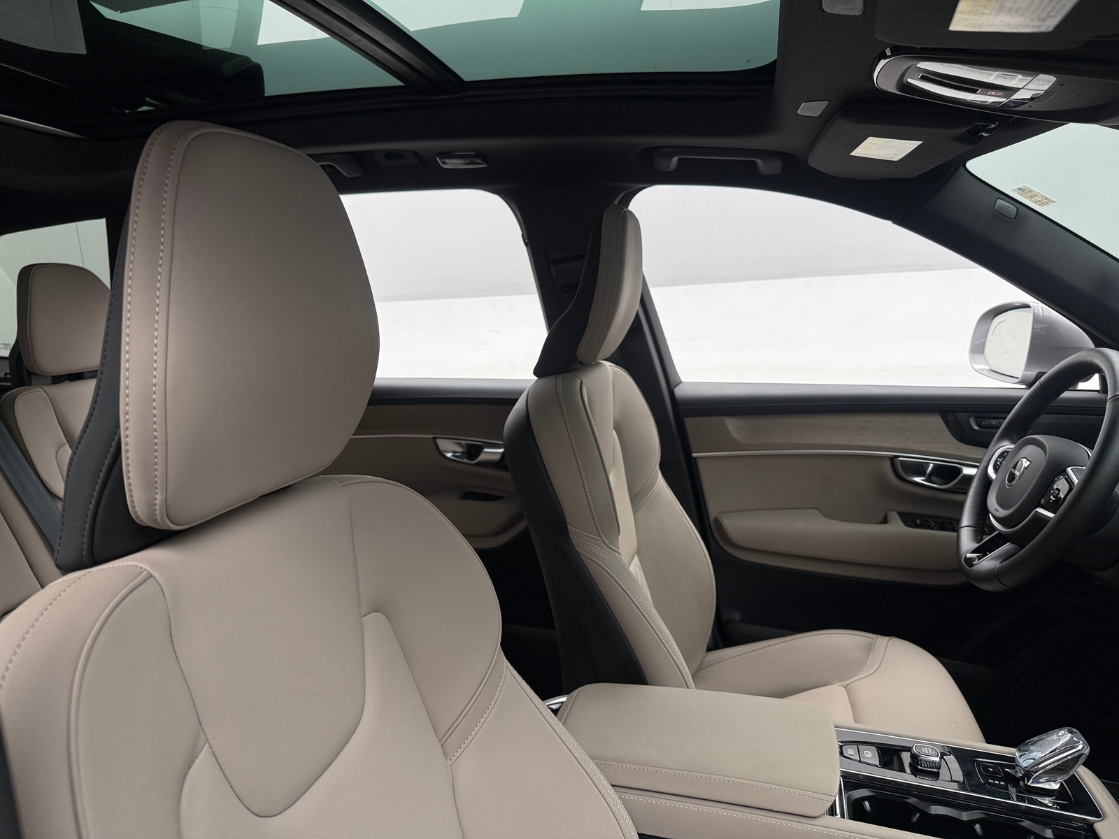 Thumbnail: 2026 Volvo XC90 - 2