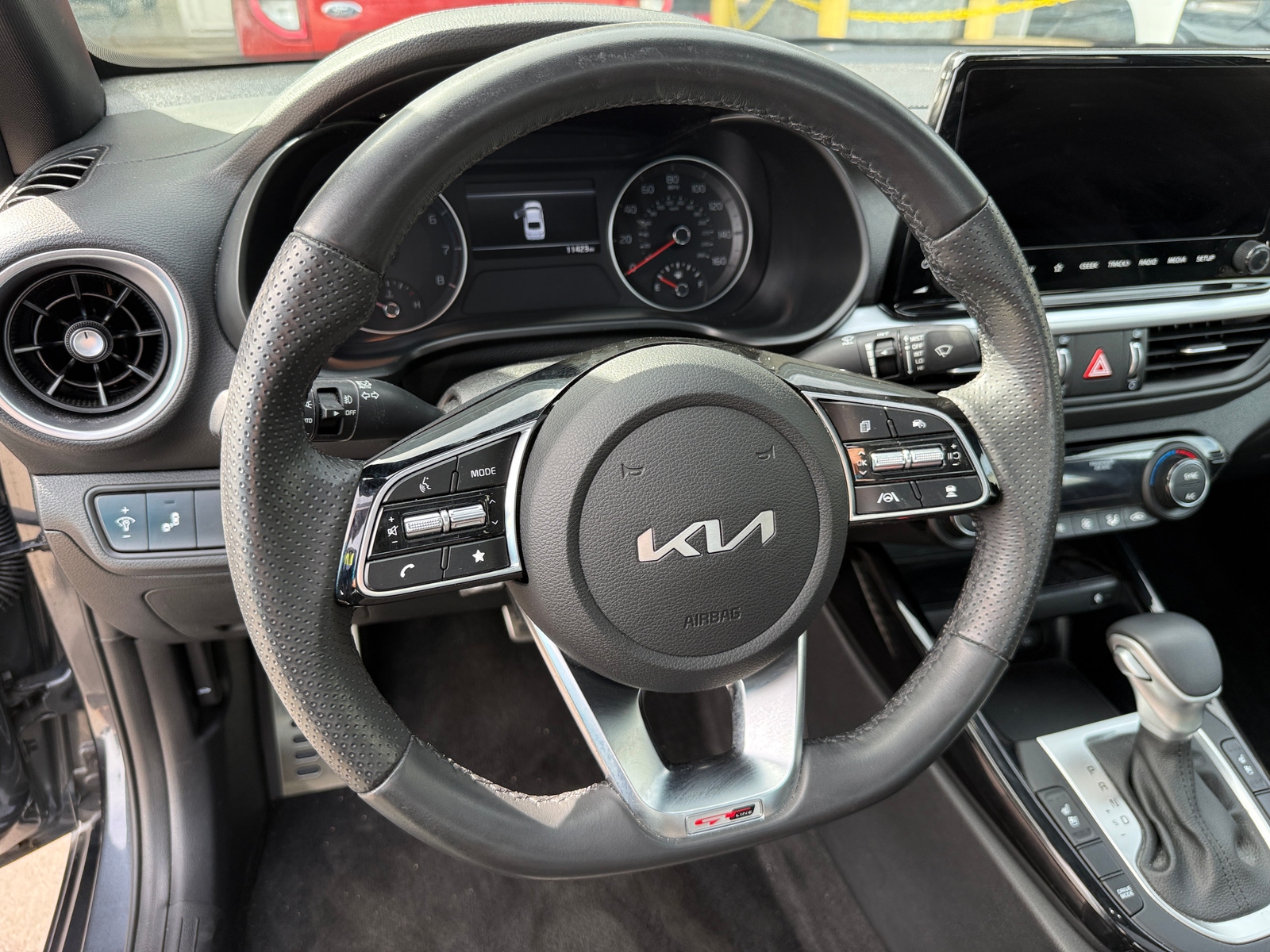 Thumbnail: 2023 Kia Forte - 4