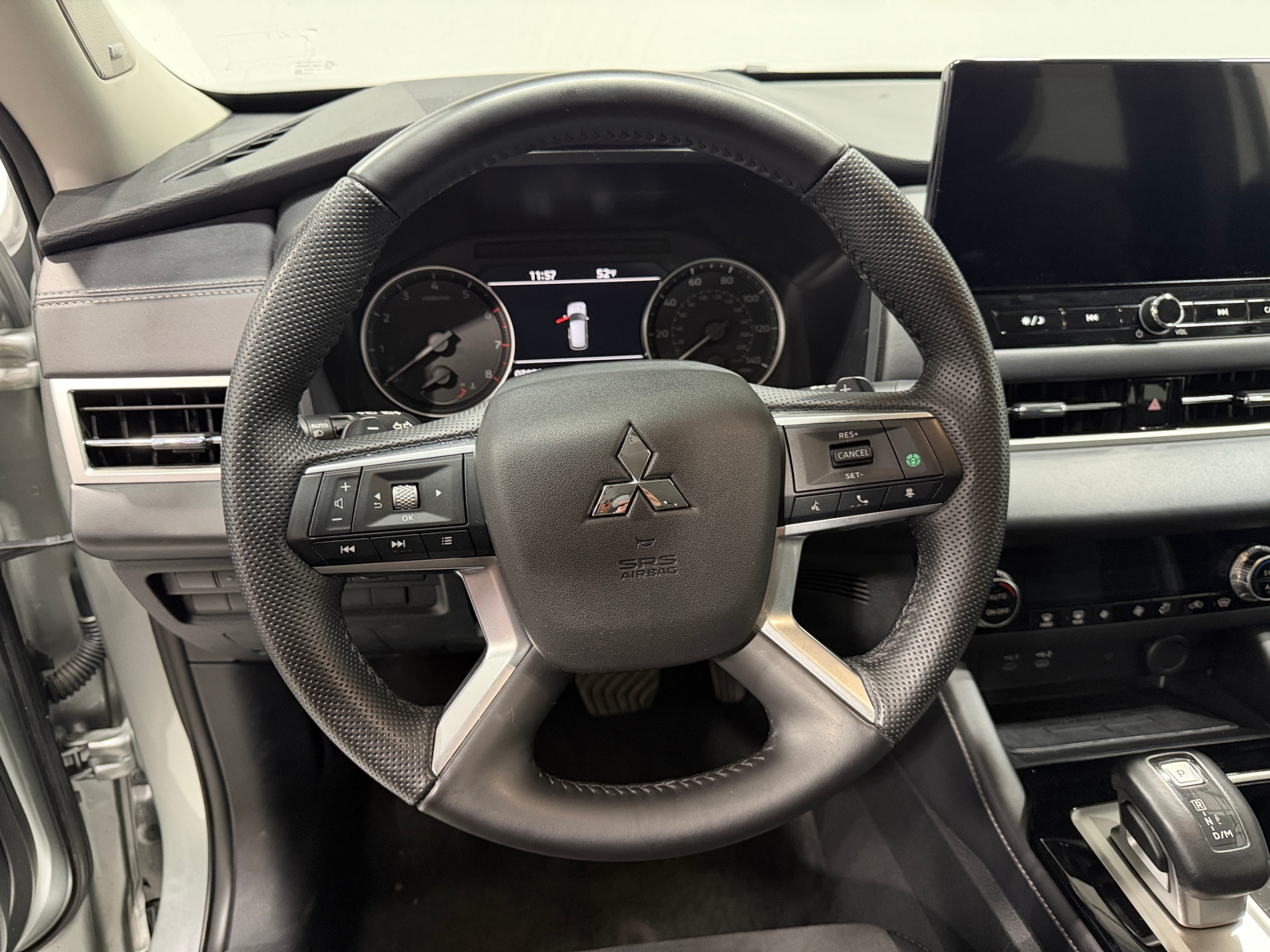 Thumbnail: 2025 Mitsubishi Outlander - 5
