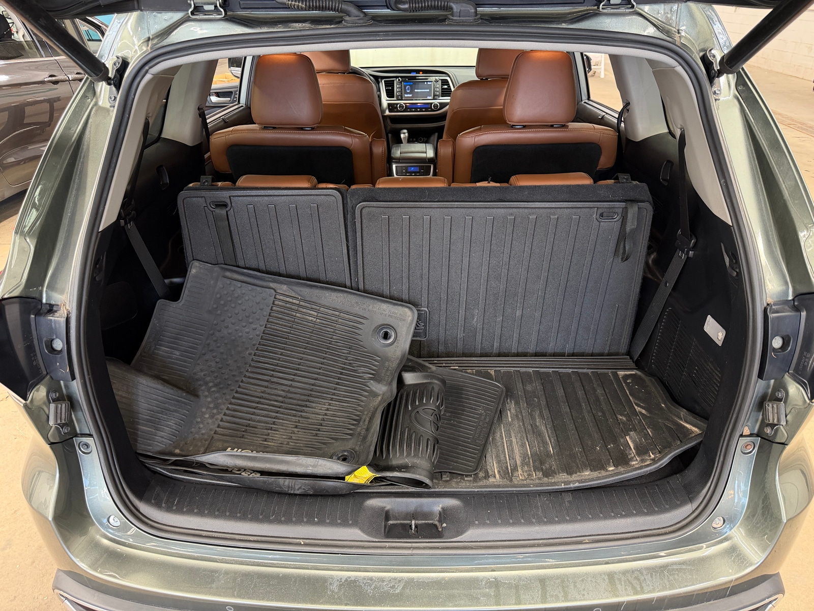 Thumbnail: 2018 Toyota Highlander - 6