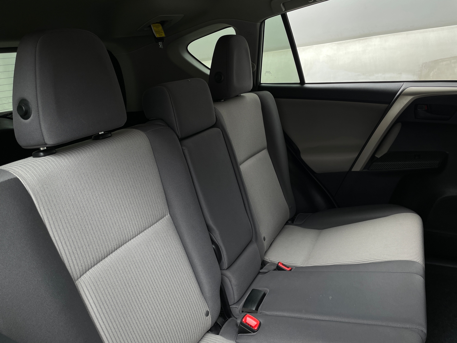 Thumbnail: 2015 Toyota RAV4 - 6