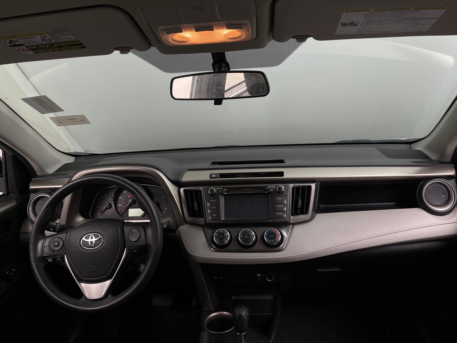 Thumbnail: 2015 Toyota RAV4 - 3